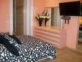 The International Cozy Inn photo 9