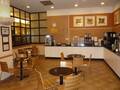 La Quinta Inn Manhattan photo 9