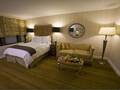 The Manhattan Club photo 10