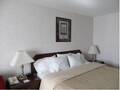 Clarion Hotel Midway Airport photo 14