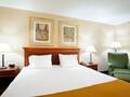 Holiday Inn Express Hotel And Suites Midway Airport photo 11