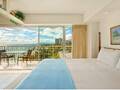 Outrigger Waikiki Shore photo 3