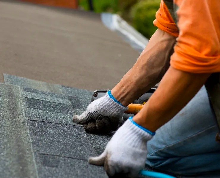 Galaxy Roofing Inc-屋顶维修公司●换新屋顶●维修屋顶●沥青瓦橡胶等各种材料屋顶●15年保用期 photo 1