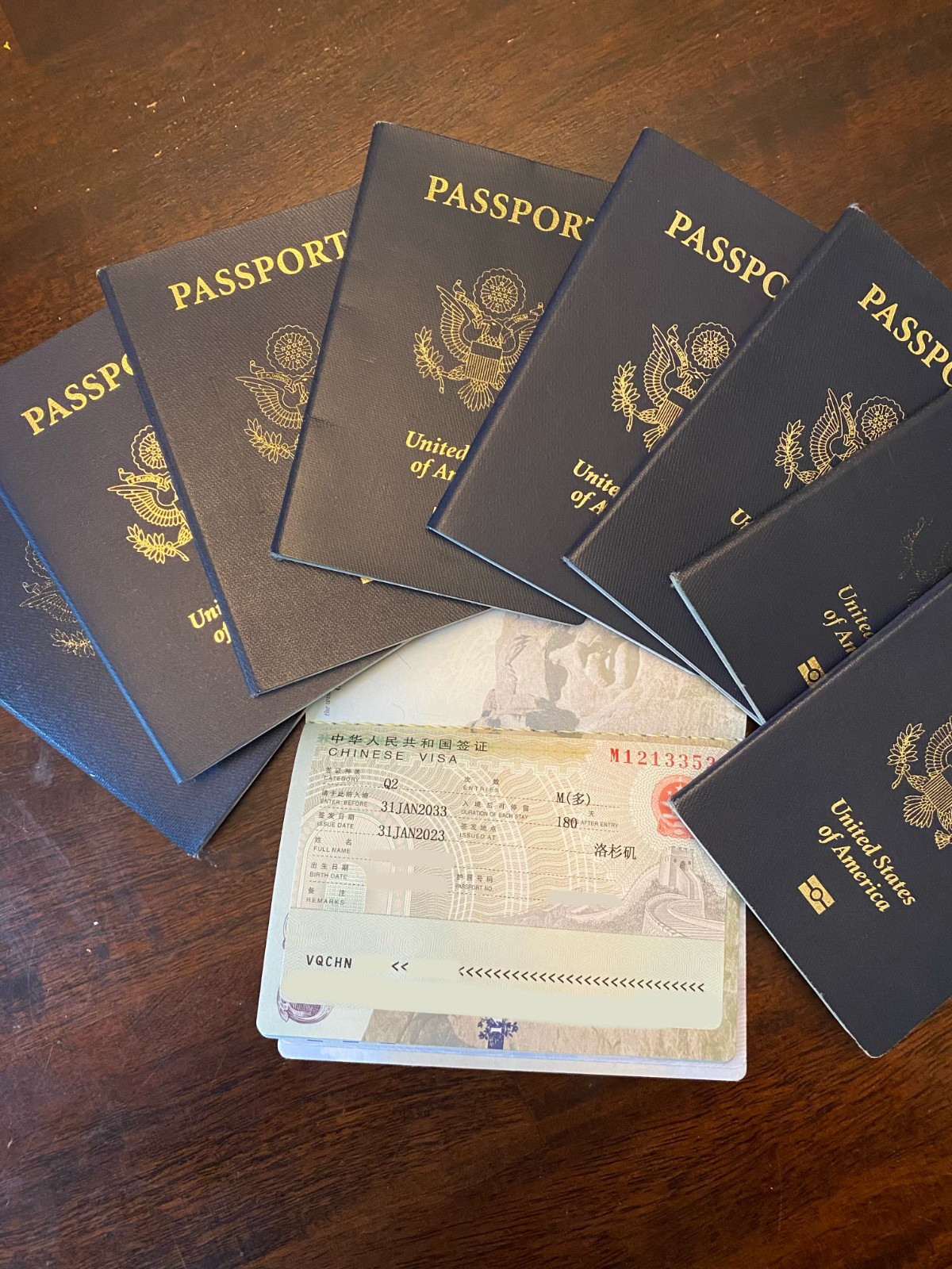 专业办理亲属移民 婚姻绿卡 政治庇护 身份转换 各国签证 护照旅行证 公证认证 photo 2