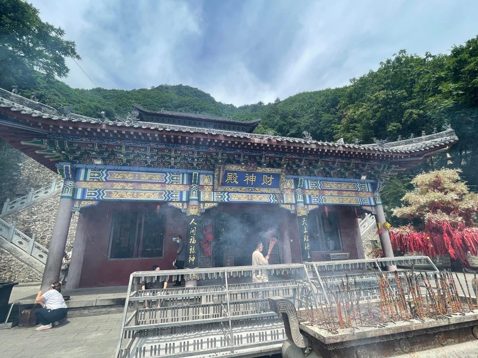 中国道家占卜预测化解灾厄祈福补财库化小人合和术起名 photo 3