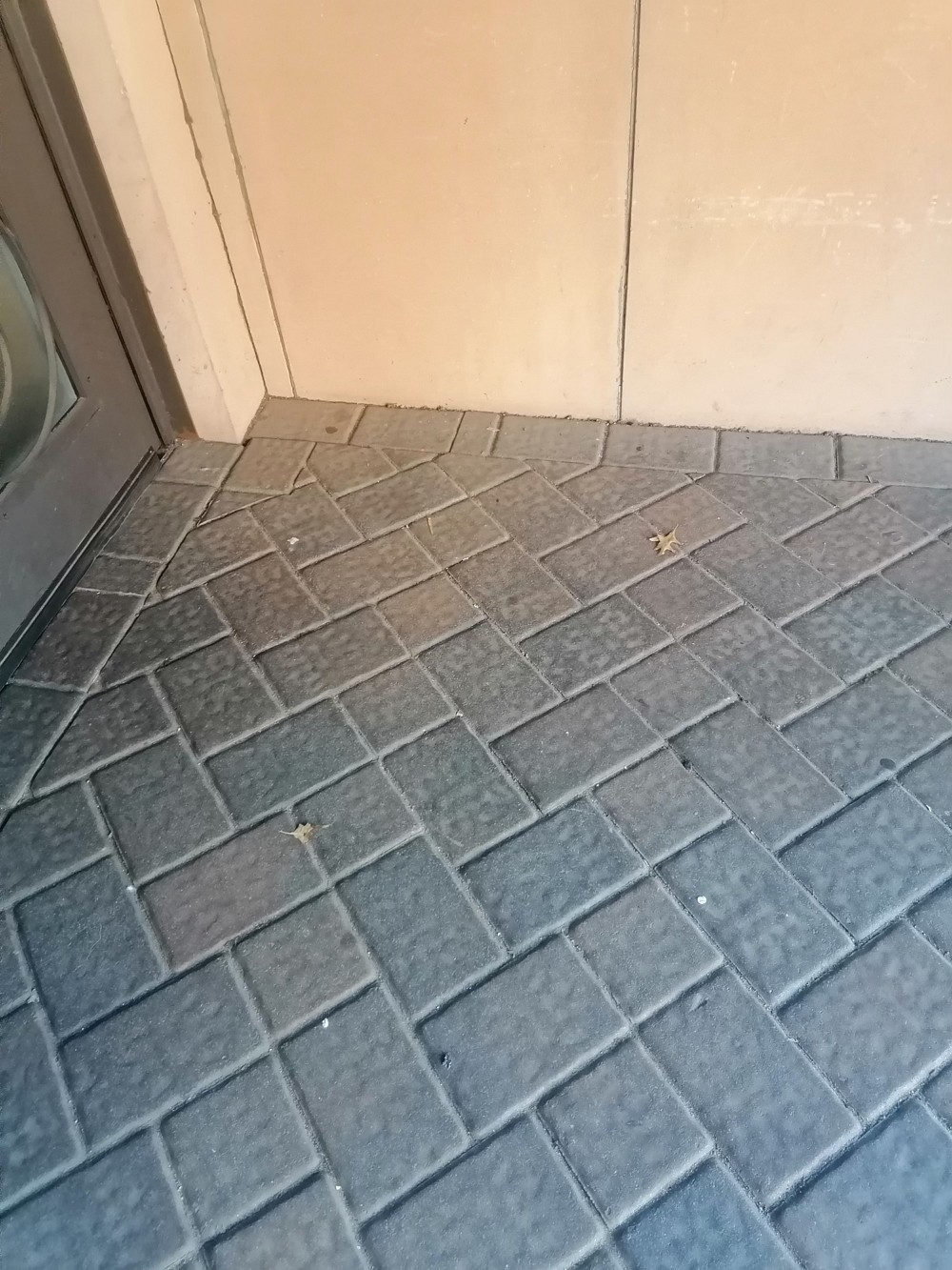 专业室内外装修，承接浴卫装修，厨房装修，外墙翻新，水泥车道，走道台阶翻新等项目 图片 6