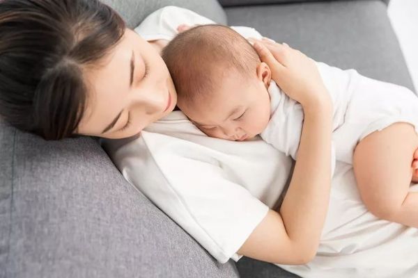 经营客户 加大回访 专业月嫂 育儿嫂 保姆团队 photo 1