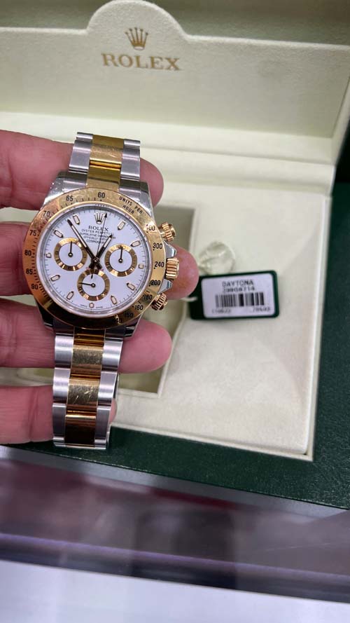 AVALON PAWN & JEWELRY 图片 6