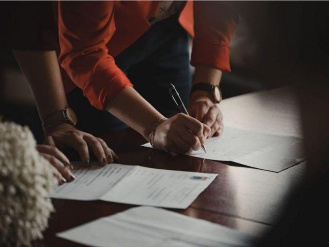 纽约金桥翻译专业学位评估学历认证移民局认可多年经验518-956-5673