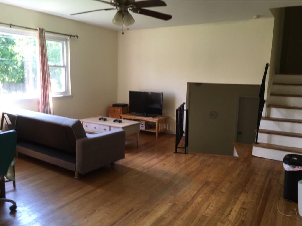 NJ New Jersey house looking for long-term and short-term rentals of one room each