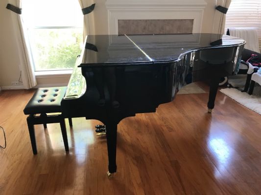 95% new grand piano for sale at low price [Piano]