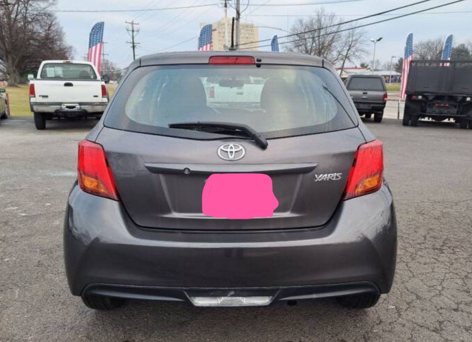 2016 Toyota Yaris Hatchback 售价11350 图片 3