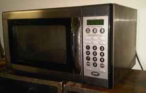 1,100-watt microwave on sale for $50 photo 5