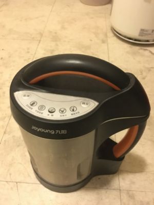 Second-hand home appliances and kitchenware for sale at low prices