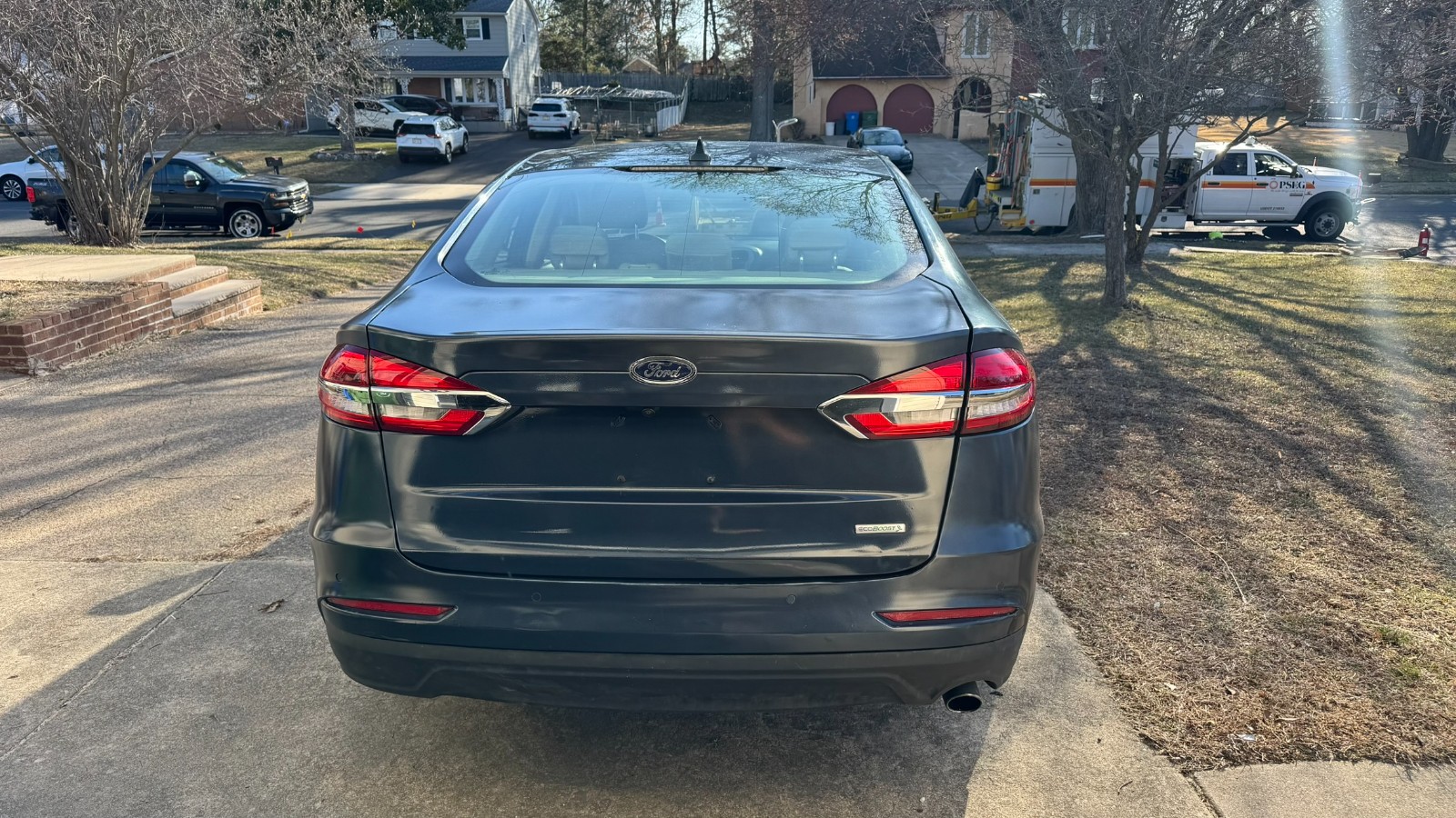 Runs silky smooth, low mileage of 63,000 miles, new CarPlay, 2016 Toyota Camry Sedan, Cherry Hill, New Jersey photo 5