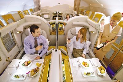 How much does it cost to fly business class first class from Chicago to Hong Kong on Cathay Pacific? photo 3