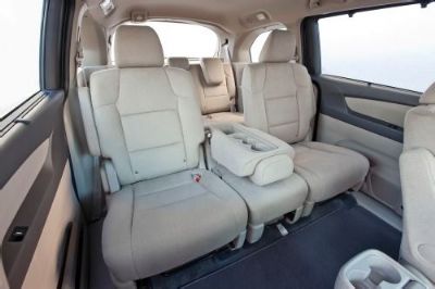 Chicago Chinese taxi pick-up and drop-off, e-hailing car, business travel charter photo 5