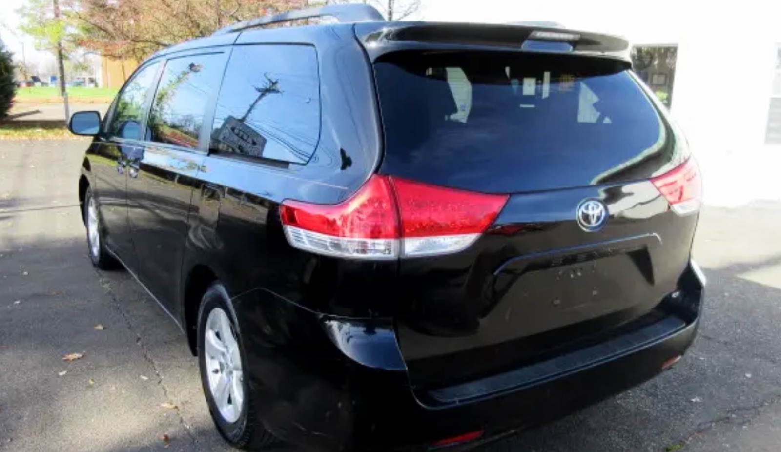 2011 Toyota Sienna LE 丰田八座、售价10850 图片 2
