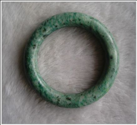 Is there anyone in Zhejiang who buys high ancient jade? photo 3