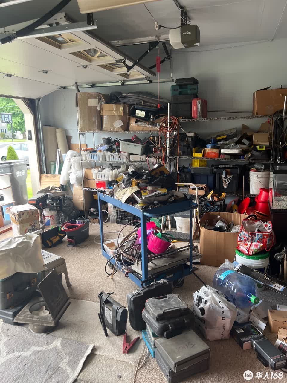 A large number of second-hand decoration tools for sale photo 4