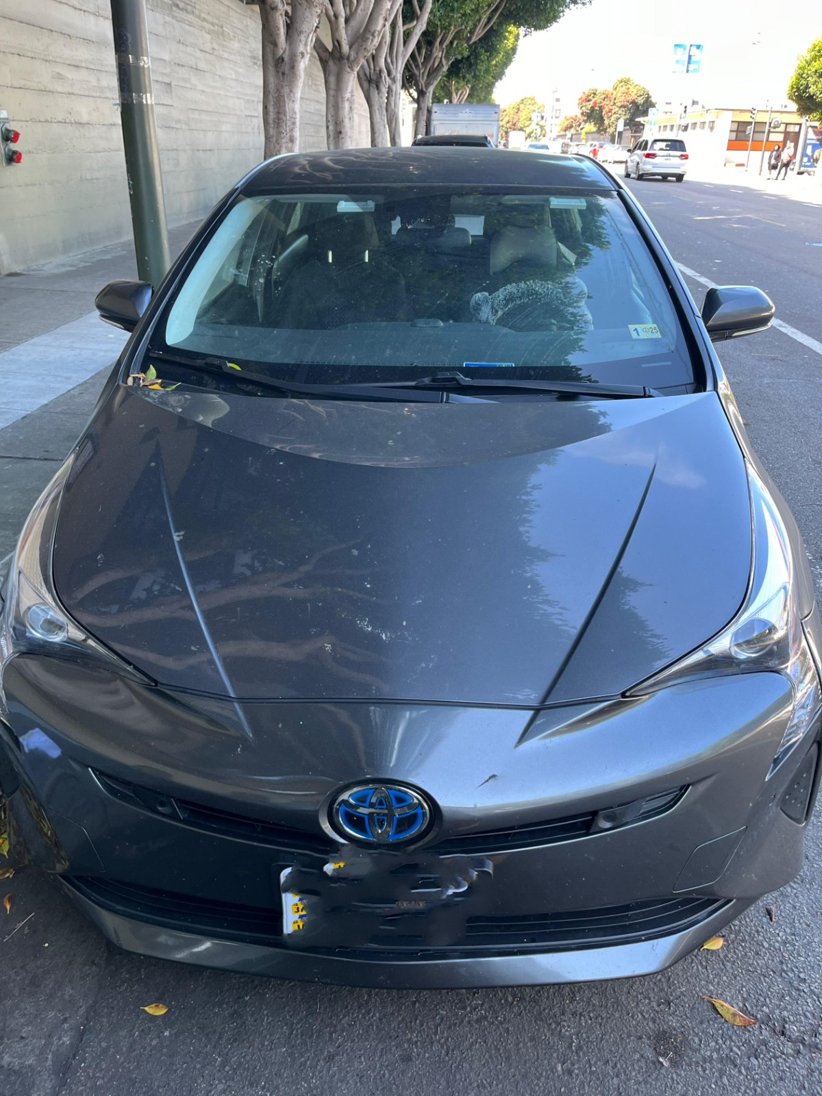 For sale 2018 gray Toyota Prius (TOYOTA PRIUS PRIME), Clean title, 11K mileage, first owner photo 5