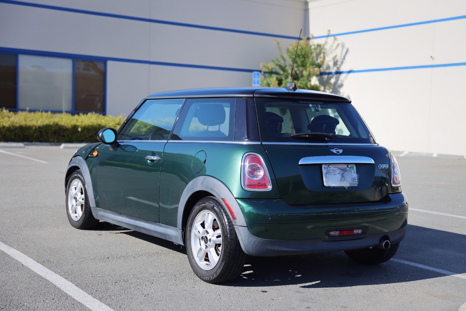 Graduation car sales 2012 MINI COOPER photo 7