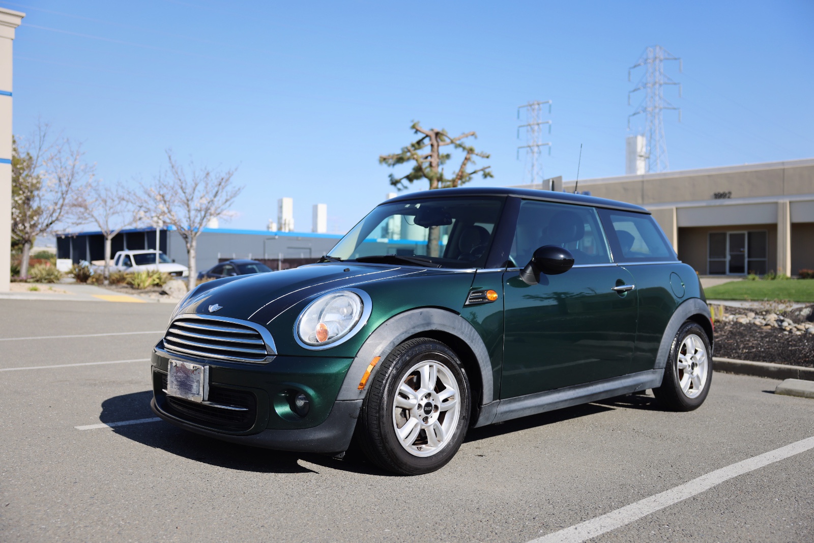 Graduation car sales 2012 MINI COOPER photo 6