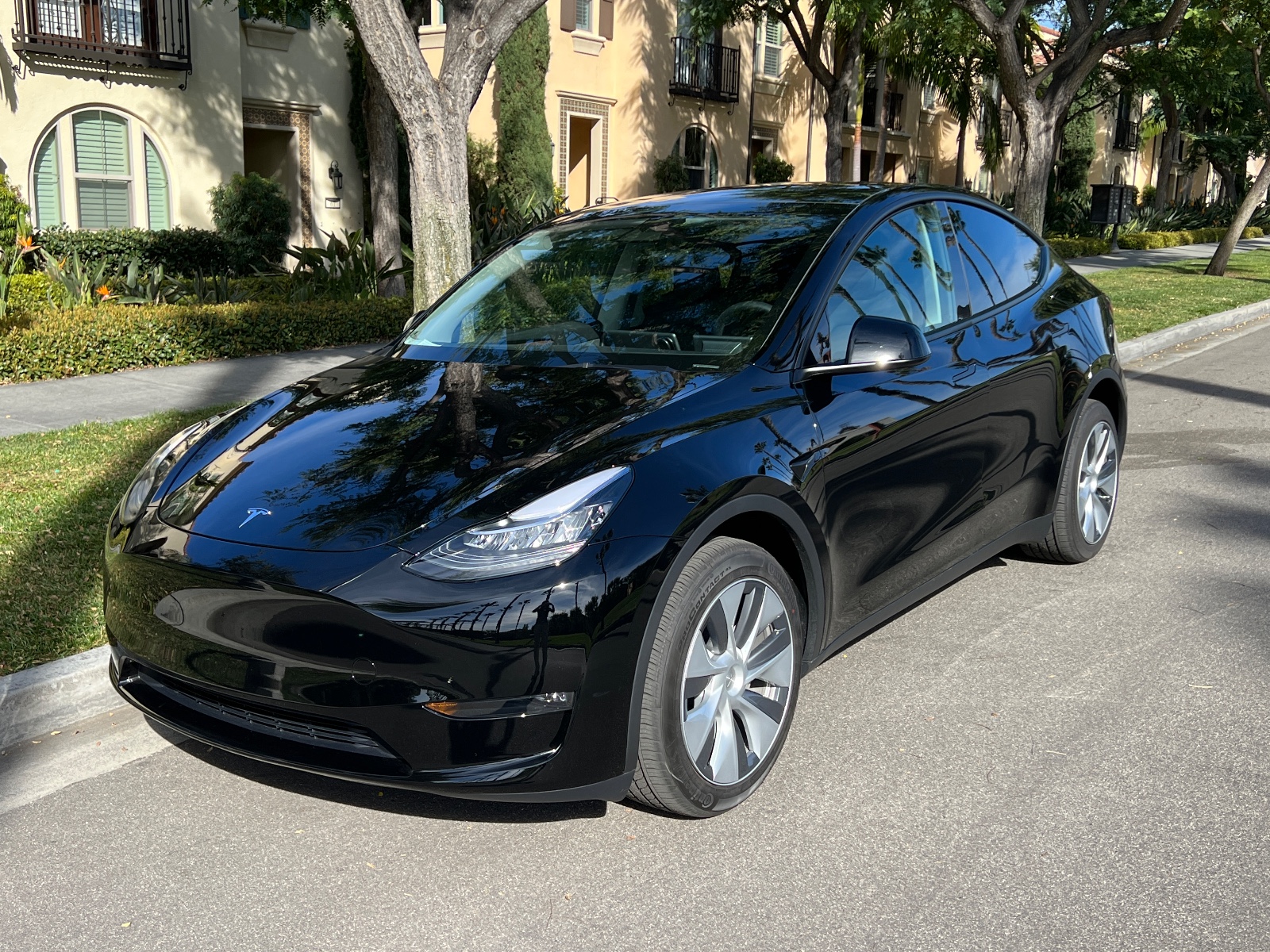 2023 Tesla Model Y long-range version 5-seat four-wheel drive SUV photo 5