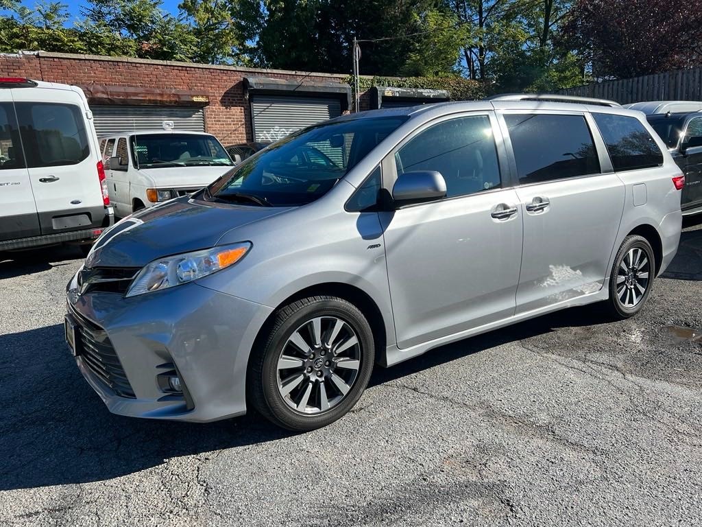 超低价大甩卖! 2018 TOYOTA SIENNA XLE AWD 图片 4