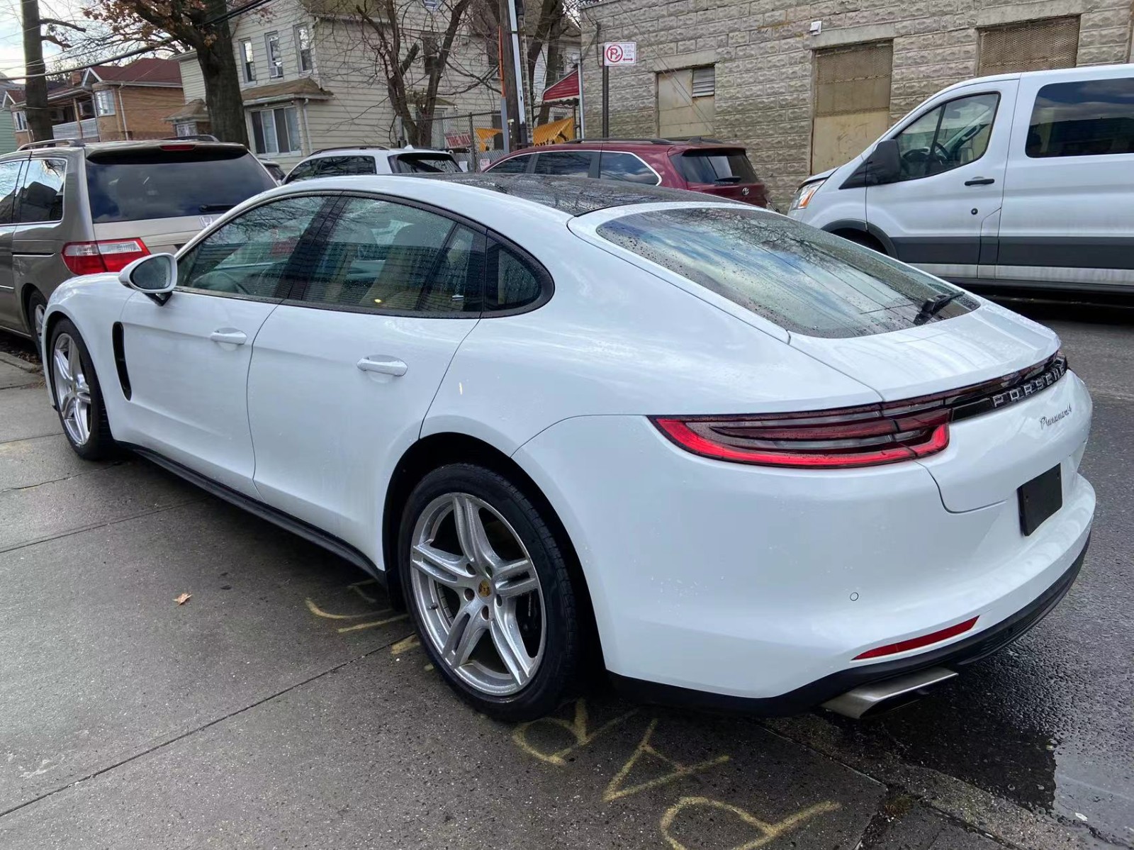 保时捷帕拉梅拉Panamera4,20寸轮毂,加装科技包。 图片 7