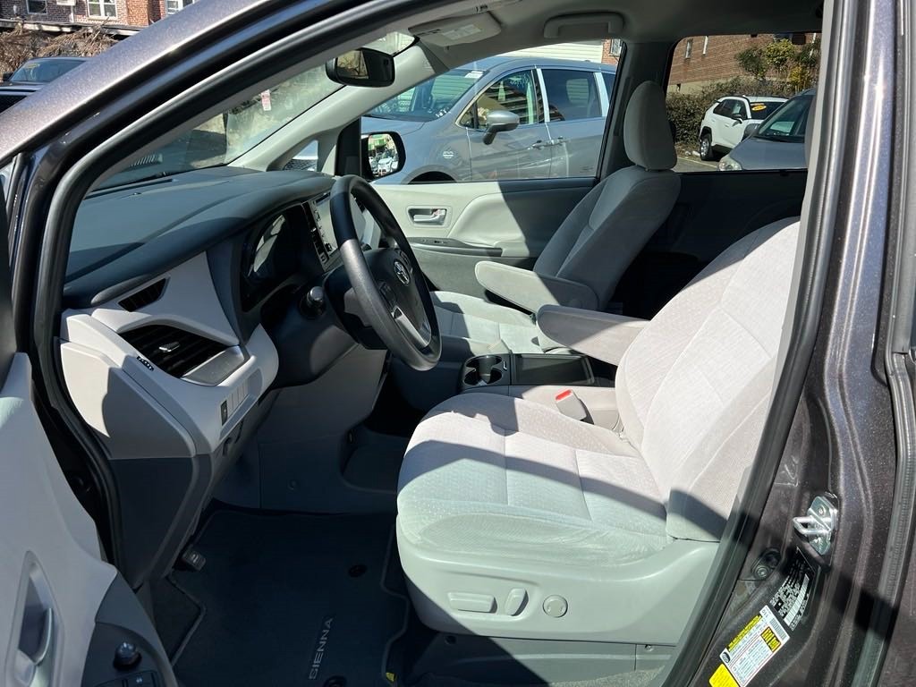 超低价大甩卖!轮椅车2020 TOYOTA SIENNA LE 图片 7