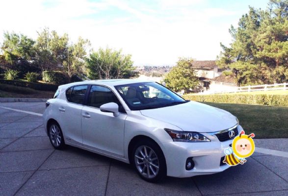 2013 白色 Lexus CT200h 混合动力性价比极高 车主跑的很少 价格可议 图片 5