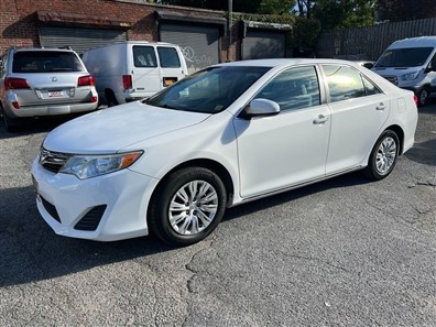 2013 TOYOTA CAMRY LE 图片 3