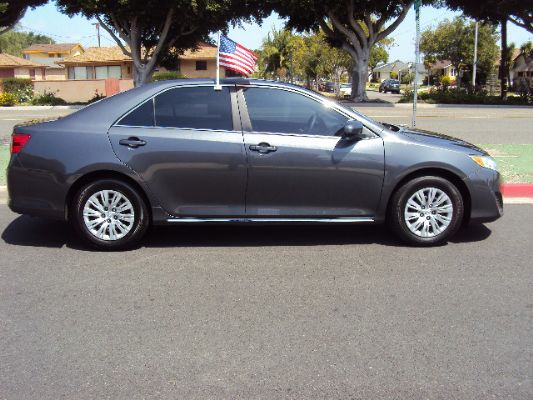 2012 Toyota Camry LE 53520 Miles photo 6