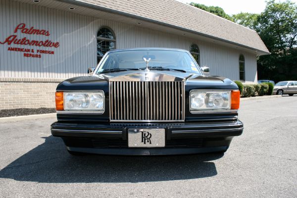 Luxury car Rolls Royce 1991 RollsRoyce Silver Spur II photo 5