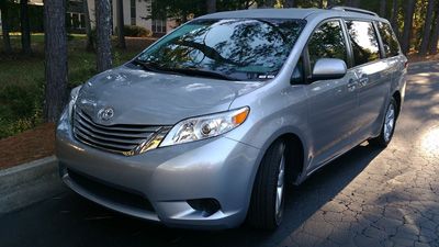 Fushunfeng Tourist Charter Service Hotline 6783218824
