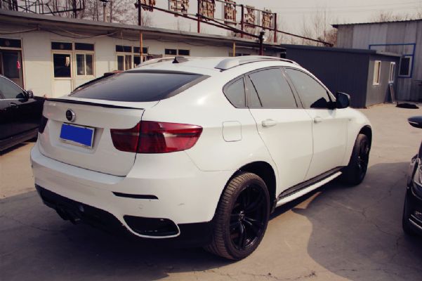 BMW X6 专用碳纤维尾翼 图片 5