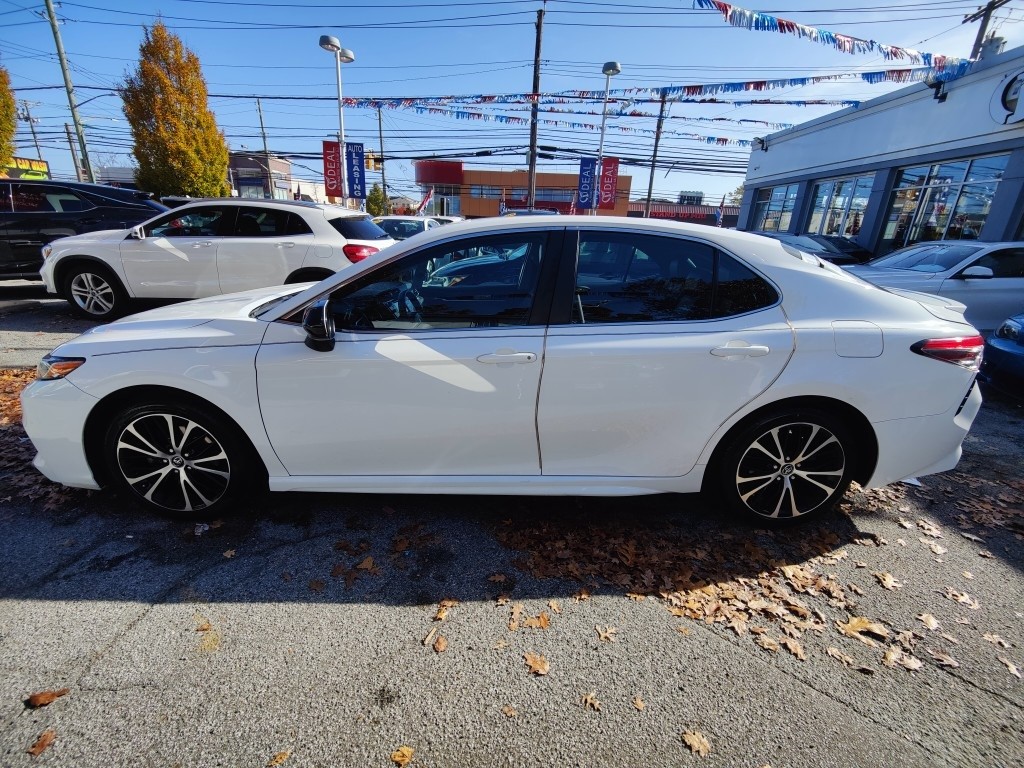 2018 TOYOTA CAMRY SE 图片 5