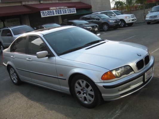 1999 BMW 323 图片 6