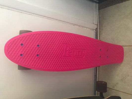 After graduating and returning to China, I sold two 90% new skateboards at a low price. photo 4