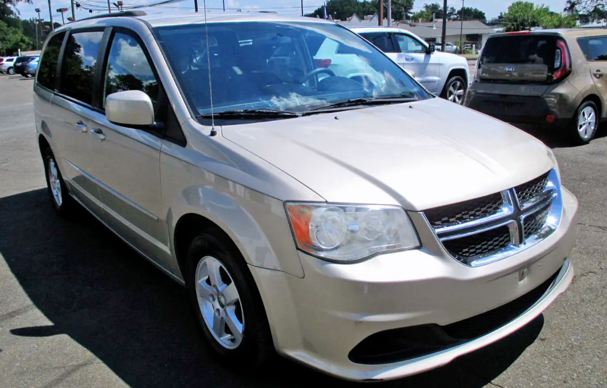 2013 Dodge Grand Caravan 道其七座、售价9900