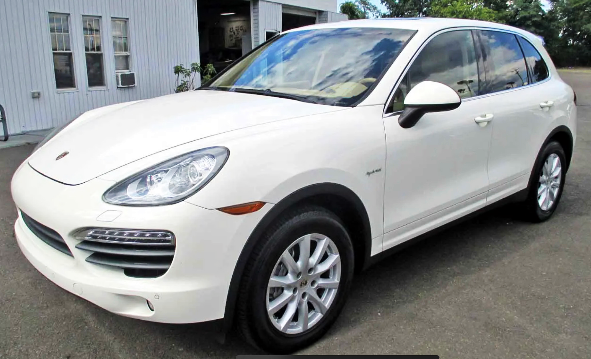 2012 Porsche Cayenne AWD S Hybrid 凯宴油电混合SUV 售价22900 图片 5