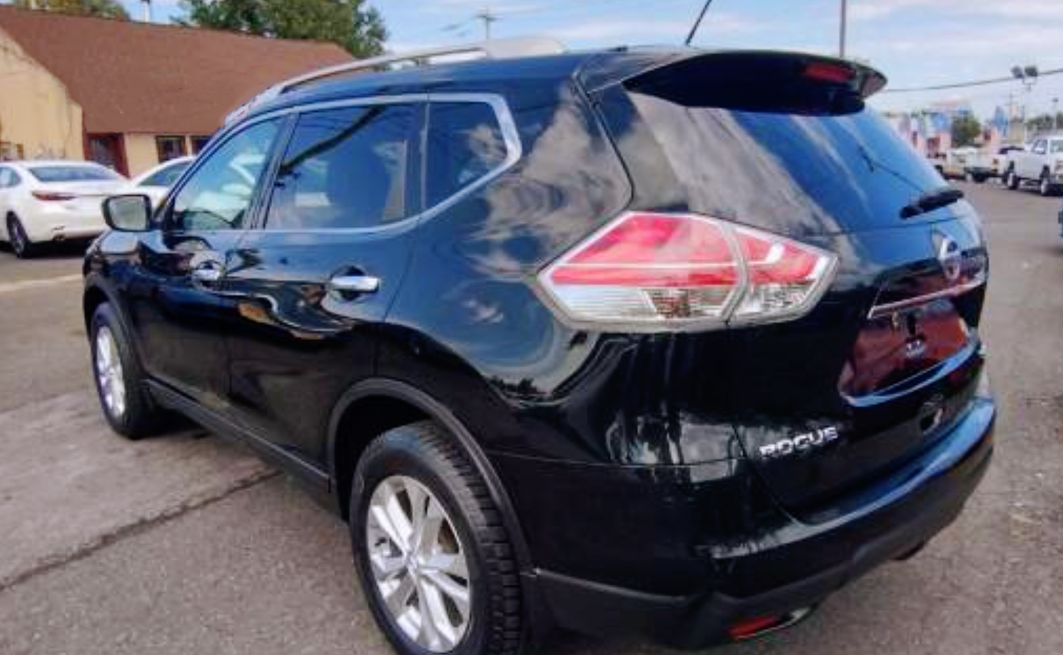2016 Nissan Rogue SV Crossover SUV 售价18150 图片 3