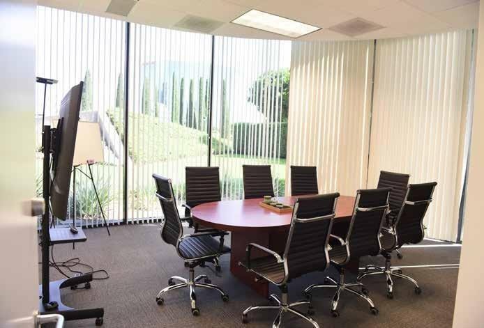 Recruiting a high-paying customer service employee in Irvine, USA photo 6