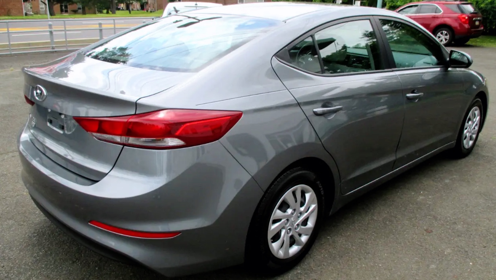 2018 Hyundai Elantra 售价$13850 图片 6