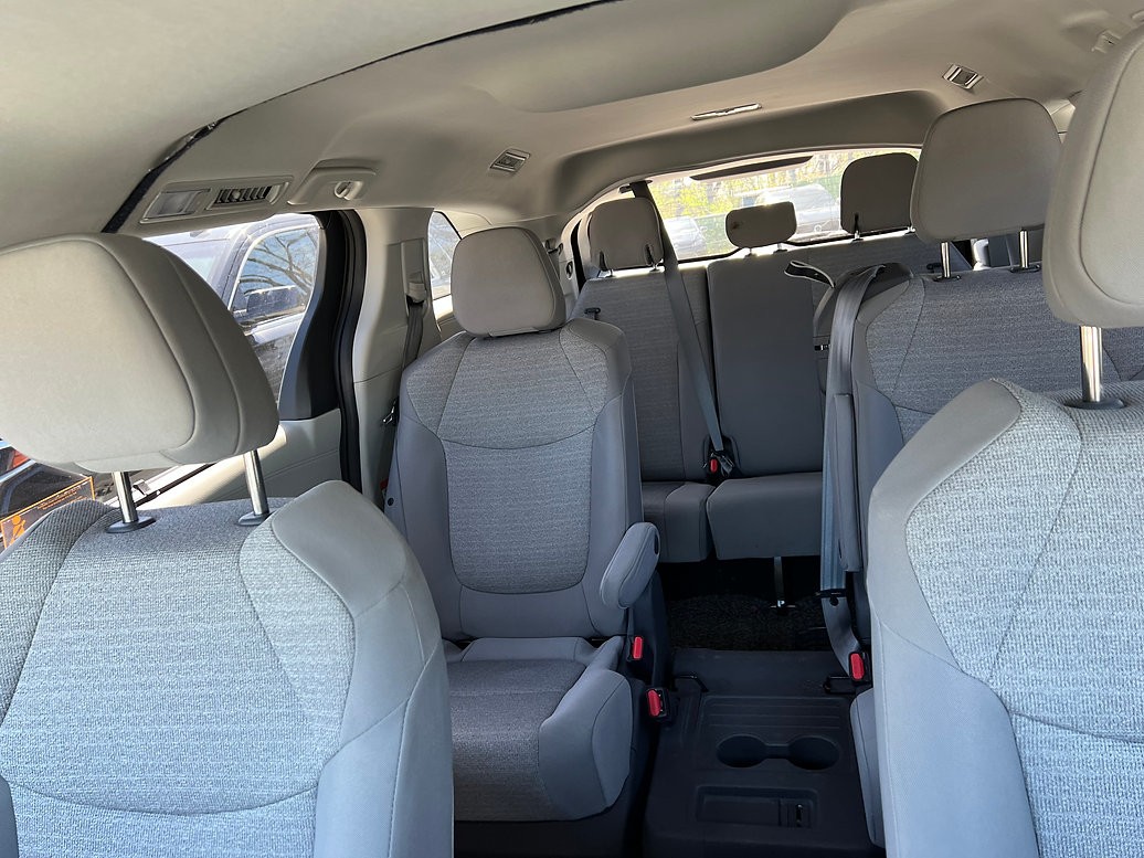 2021 Toyota Sienna LE FWD 前轮驱动 7人座 图片 7