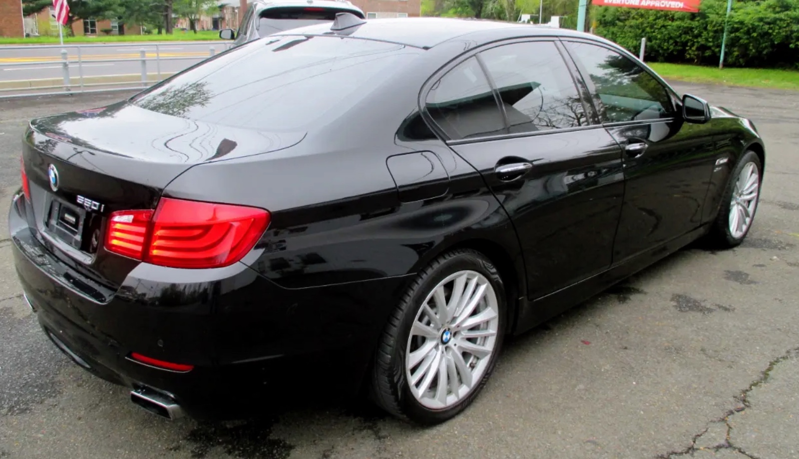 2011 BMW 5 Series 550i xDrive AWD 售价13980 图片 6