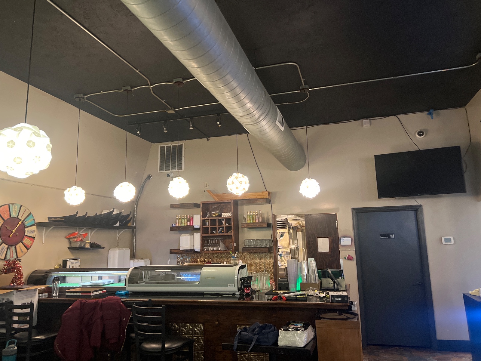 Japanese restaurant looking for sushi chef photo 2