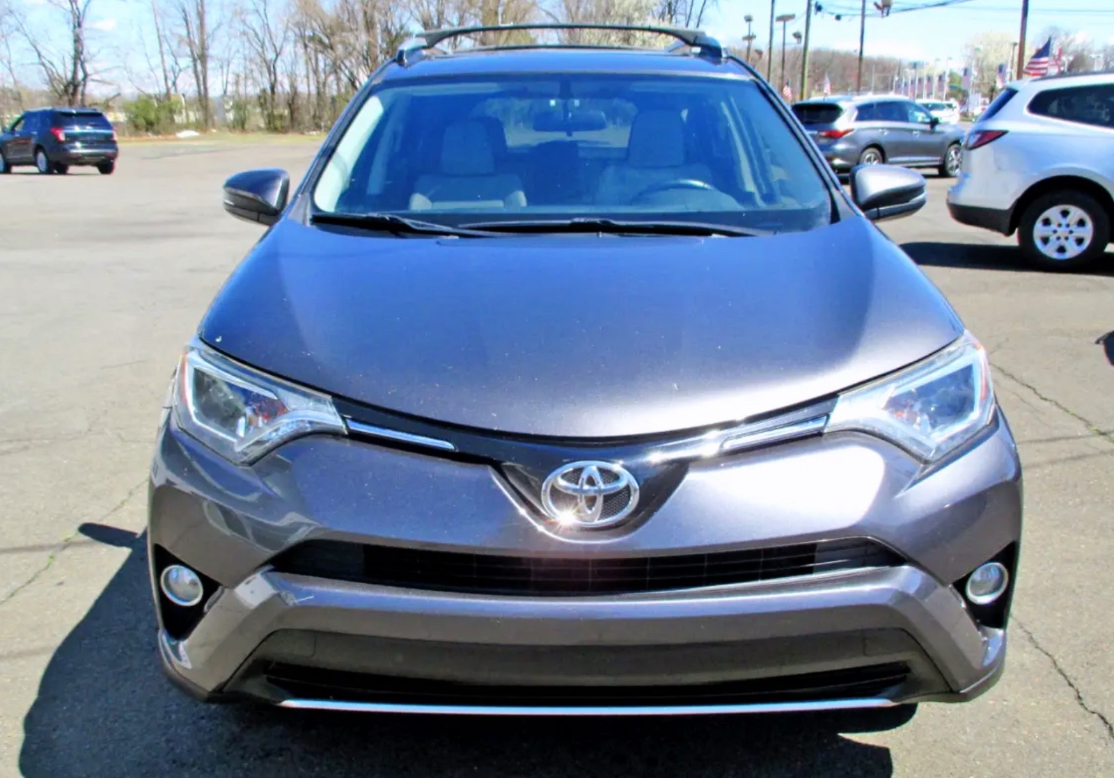 2016 Toyota RAV4 XLE 售价17800