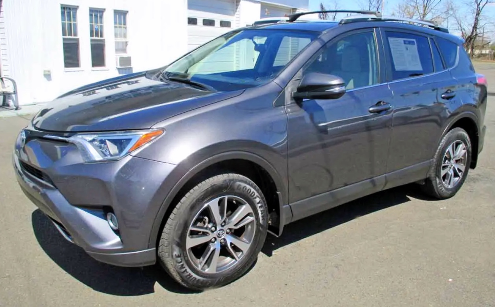 2016 丰田RAV4 XLE 售价17800